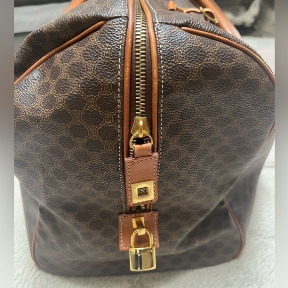 Authentic vintage Celine macadam monogram travel bag. Model: MC98/2 - Picture 4 of 16